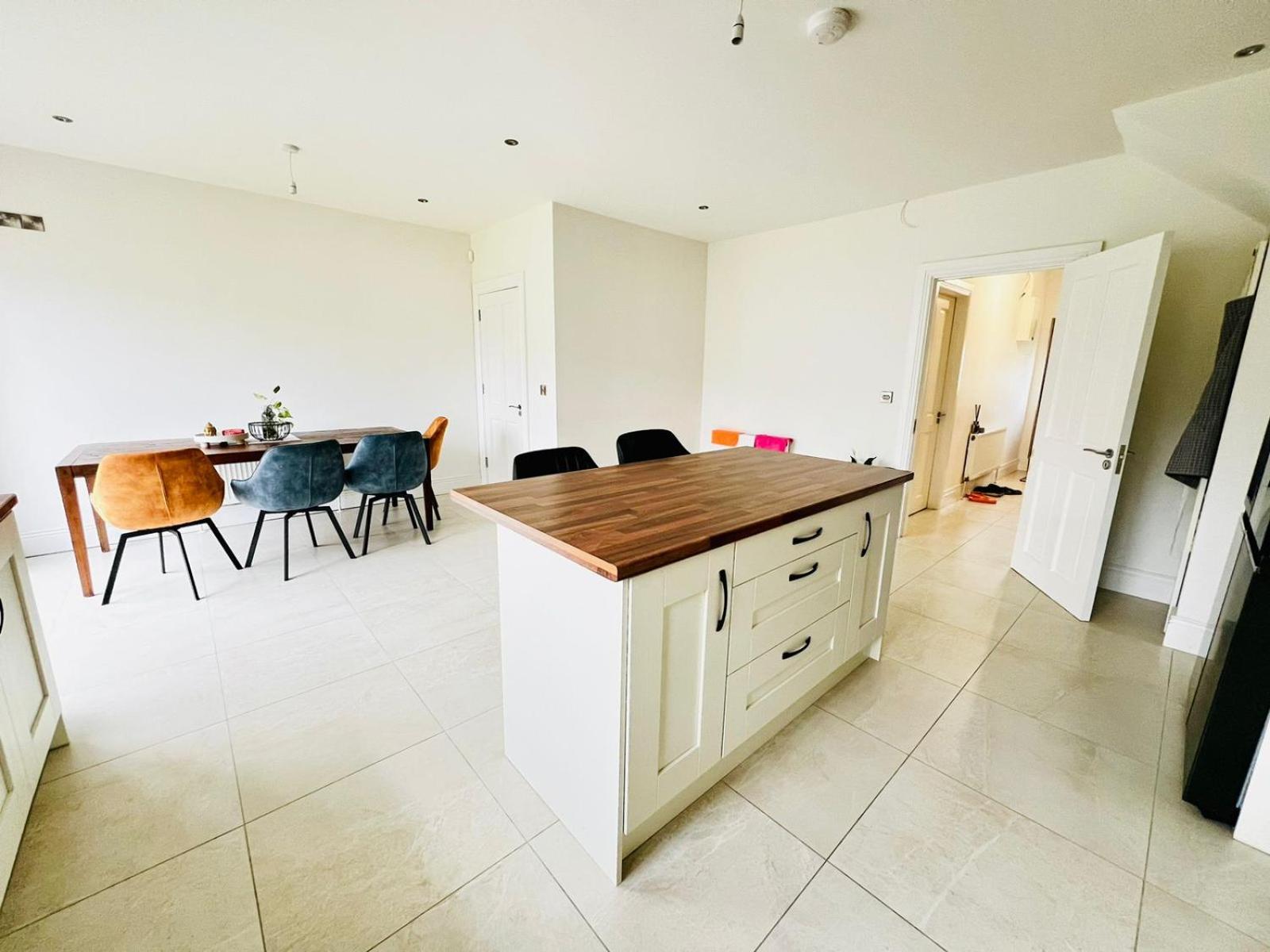 Room In Limerick Junction Exteriér fotografie